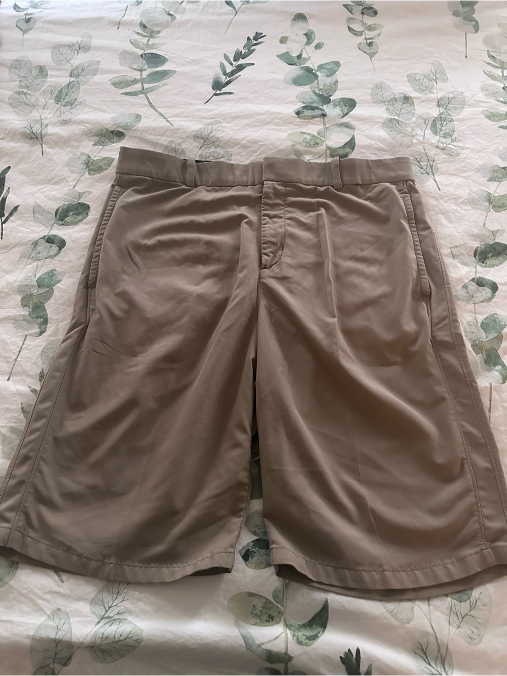 Nike dri-fit Casual Khaki Shorts - Size 34